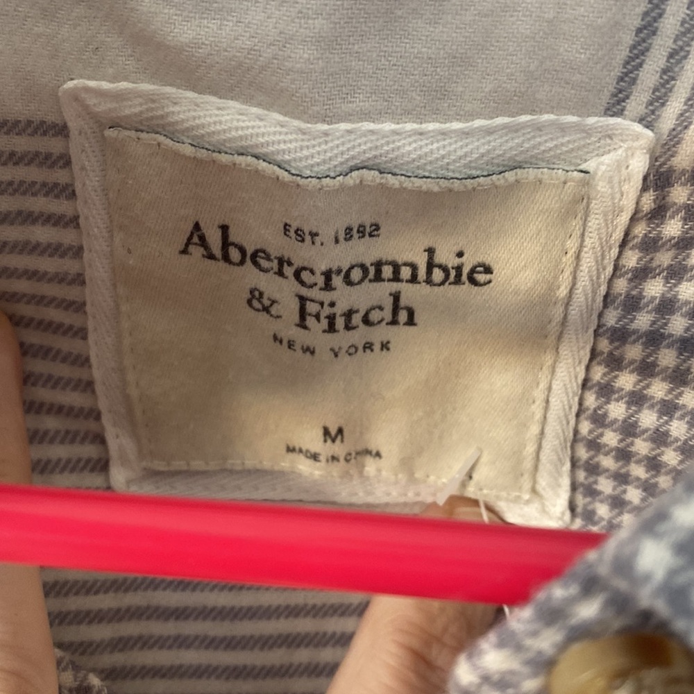A&F cotton button up - Picture 5 of 8